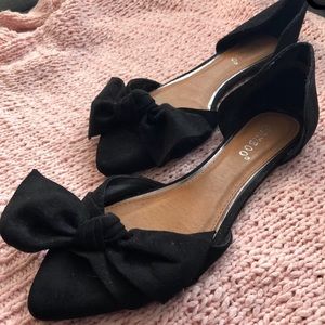 Women’s black slide on pointed toe flats with bows